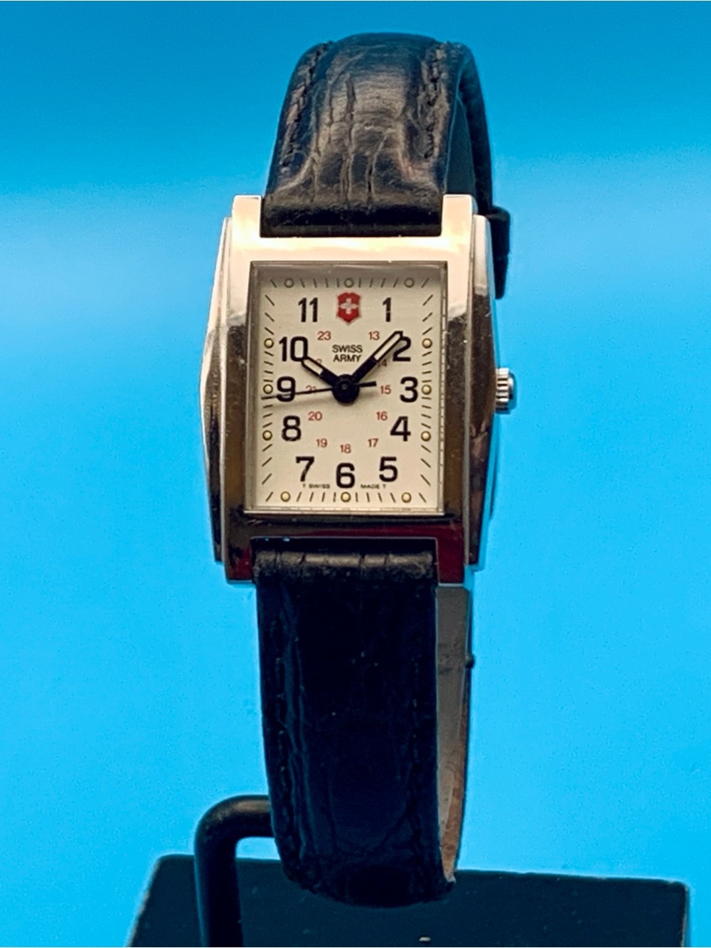 SWISS ARMY Women’s Swiss Made Military Field Rare Tank Wristwatch Works New Batt